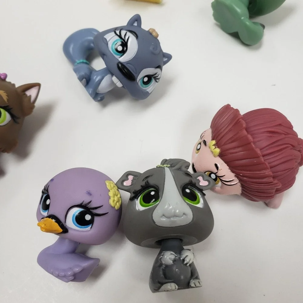 lot of 8 Bratz Pets Petz Lil Angelz Bobble Heads MGA Figures Animal Toys